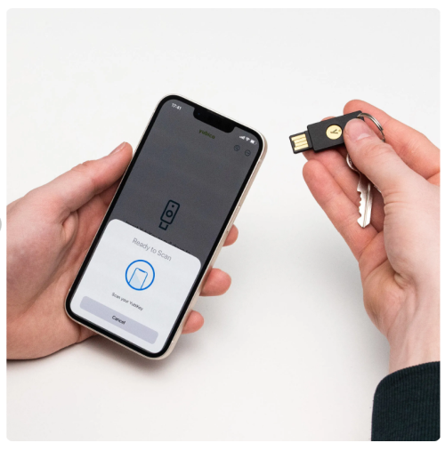 yubikey nfcמלאי8 הבחירה הפופלרית! מפתח אבטחה Yubico YubiKey 5 NFC | USB-A + NFC