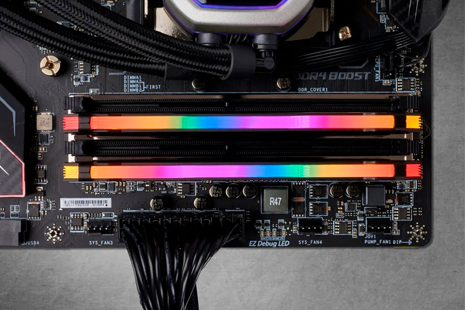 המבנה הפנימי של זיכרון Corsair Vengeance RGB PRO DDR4