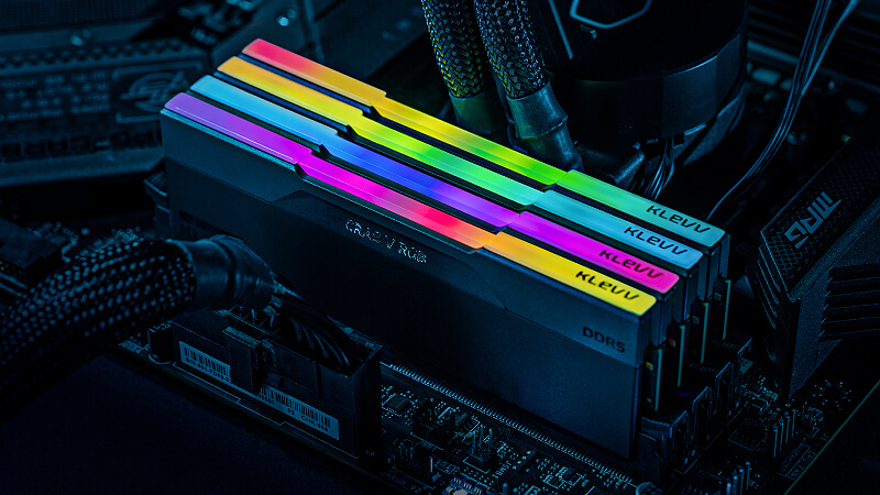 KLEVV CRAS V RGB Black memory installed in an RGB desktop system