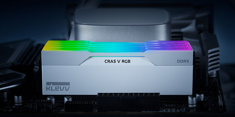 KLEVV CRAS V RGB White memory with RGB lighting