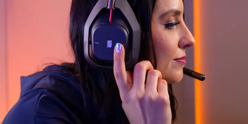 אוזניות Logitech ASTRO A50 Gen5 עם מיקרופון זרוע מתכוונן
